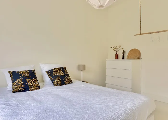 Casa Zao Jolie Maison En Bois Brut De 50m2 A Proximite Des Plages Gouville-sur-Mer